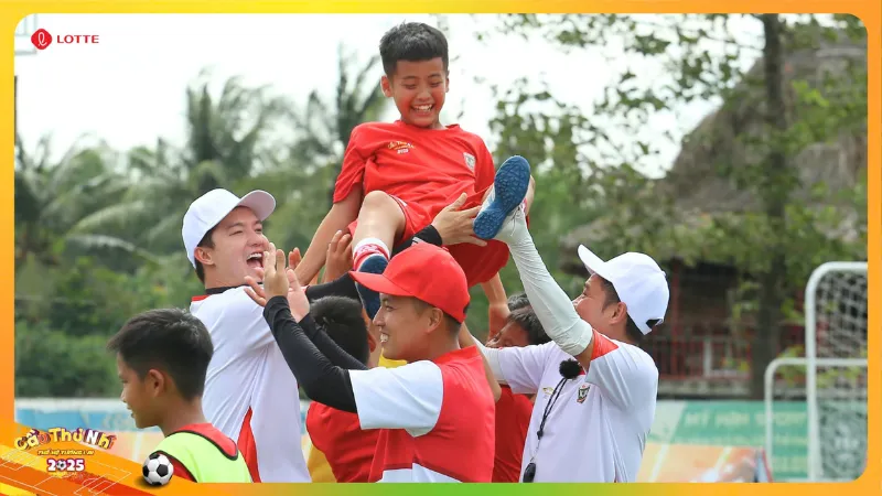 Những lợi ích khi trẻ tham gia CLB bóng đá