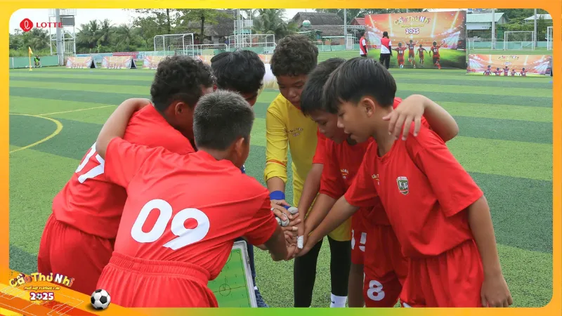 Đồng thuận từ phụ huynh và nhà trường tạo nền tảng bền vững cho các cầu thủ nhí