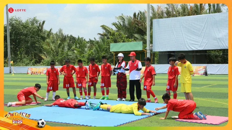 Nền tảng vững chắc là yếu tố thành công trong bóng đá trẻ