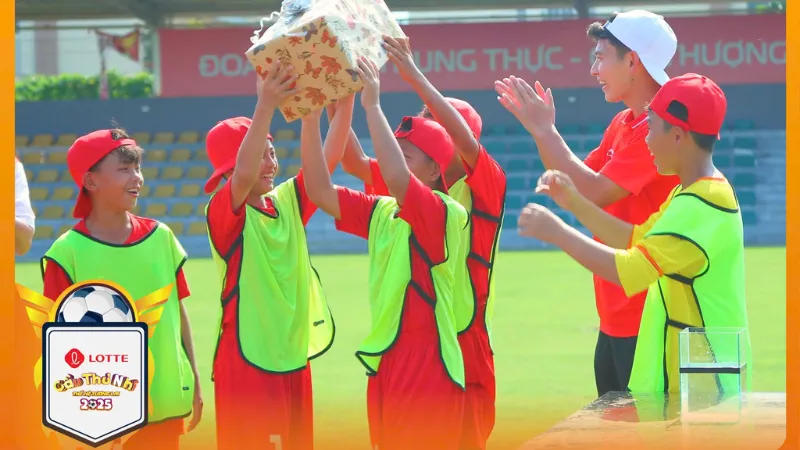 Highlight Vòng Loại: Những Bàn Thắng Đẹp Nhất Tuần