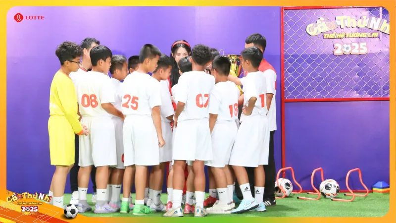 Các kiểu ăn mừng dễ thương phổ biến và ý nghĩa của đội bóng nhỏ