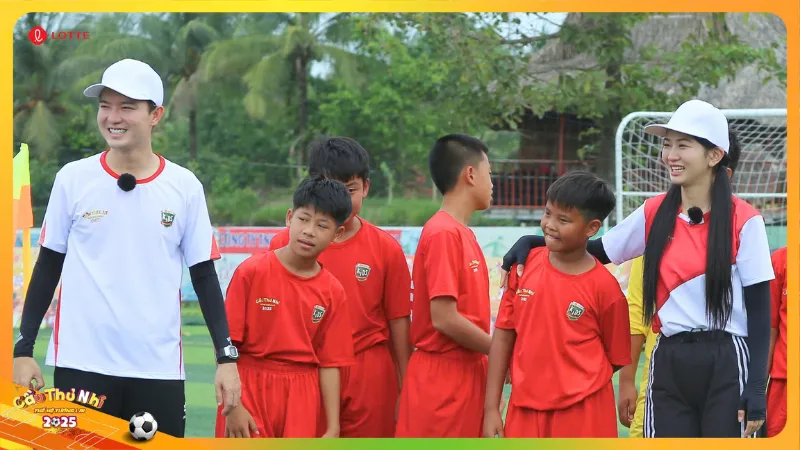 Xây dựng môi trường hướng thiện cho cầu thủ nhí