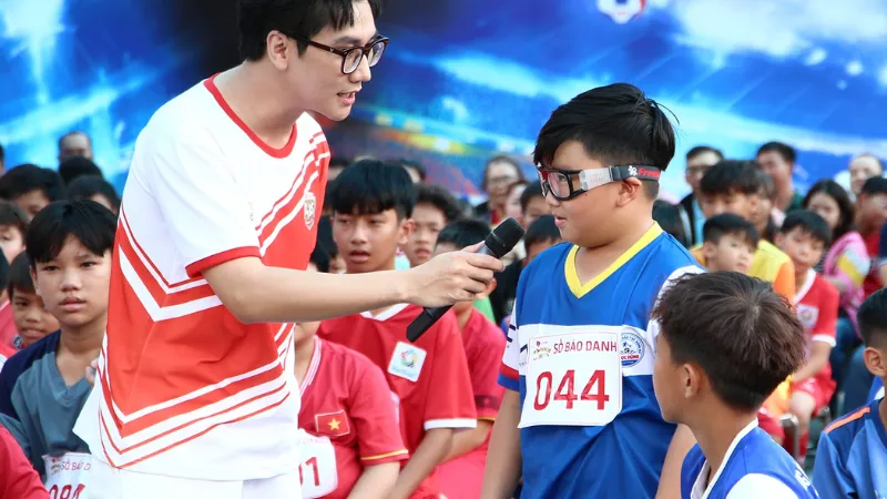 Lứa tuổi then chốt quyết định tương lai bóng đá Việt